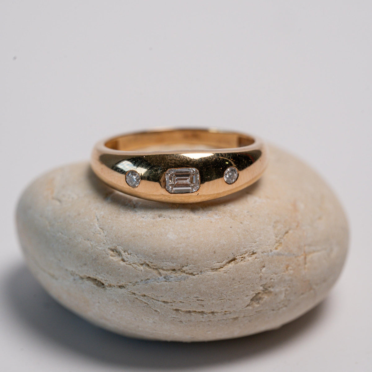 Anillo Lucia