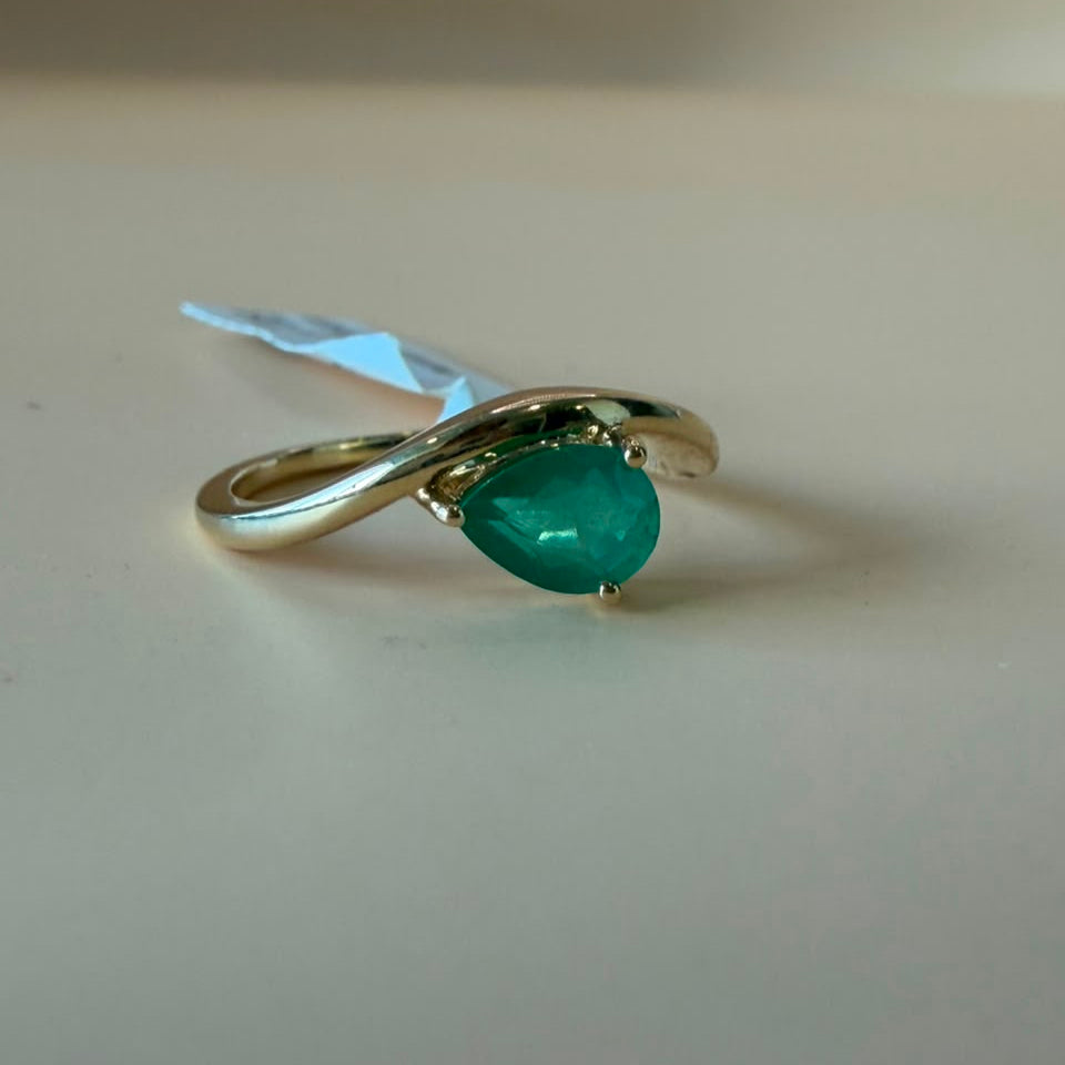 Anillo Sara