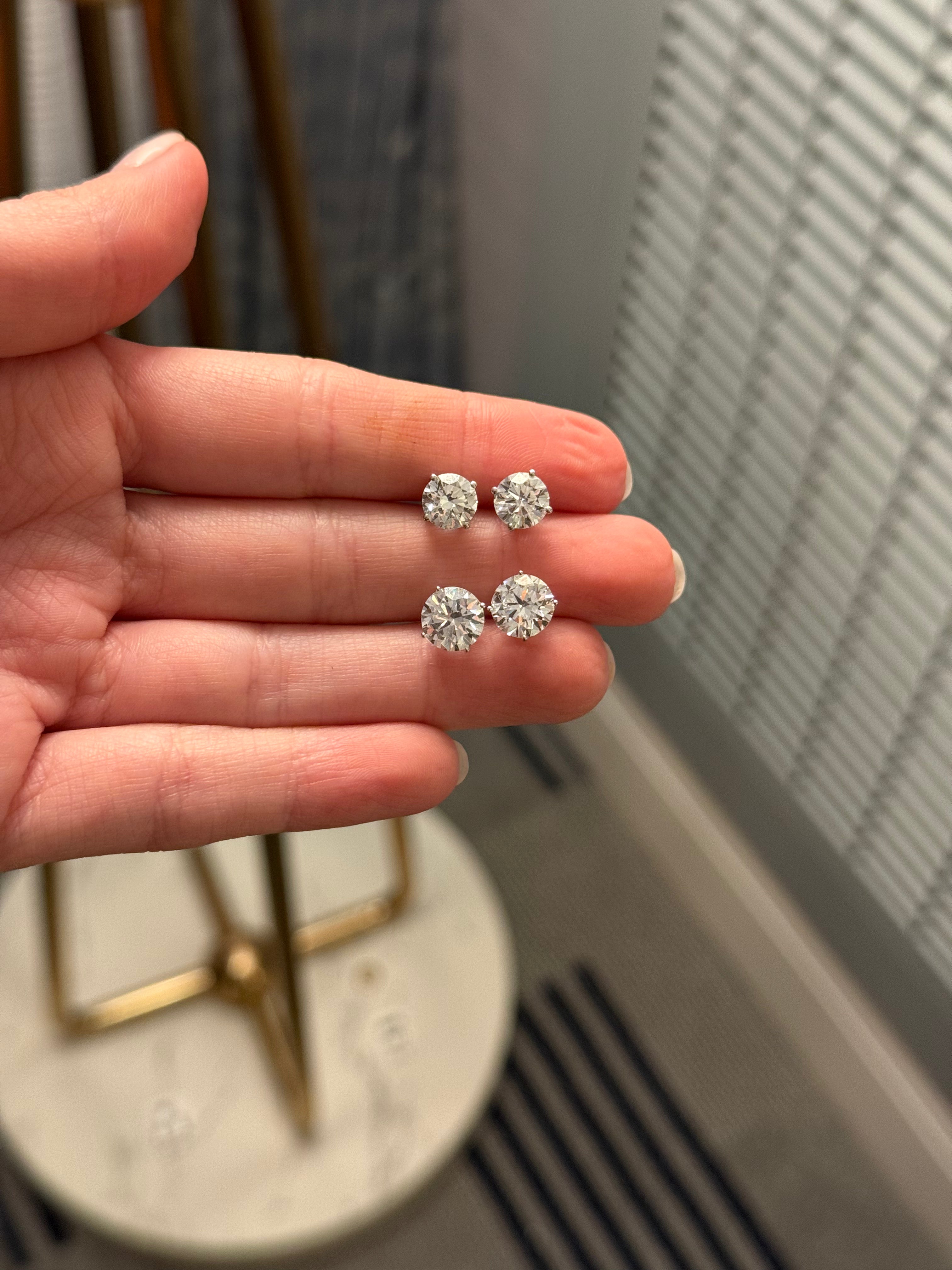 Diamond Studs Lab