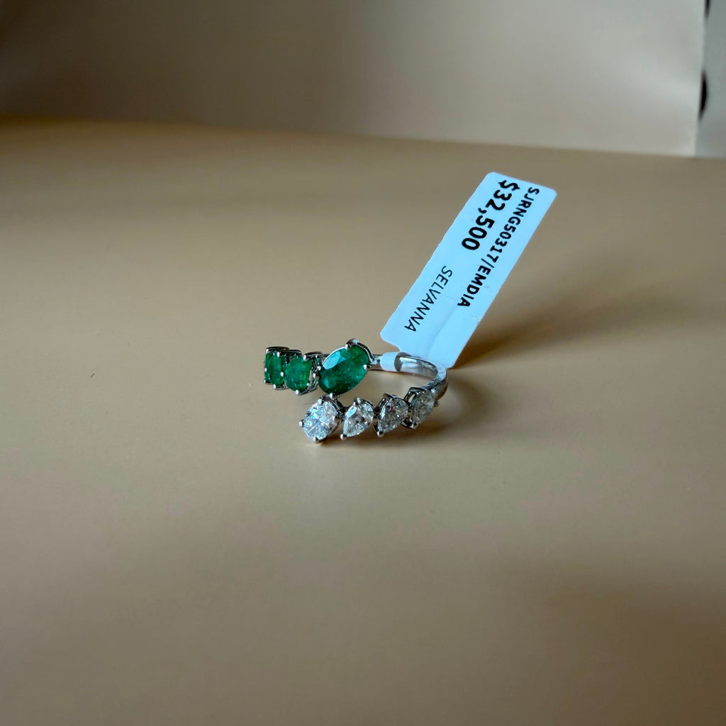 Anillo Mariana