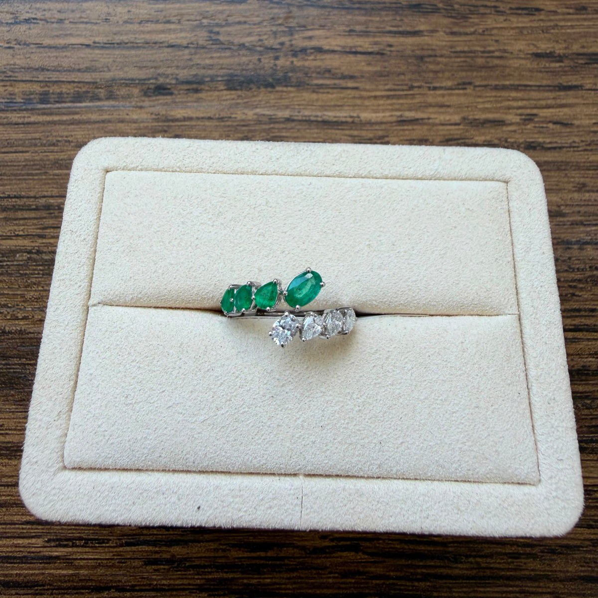Anillo Mariana