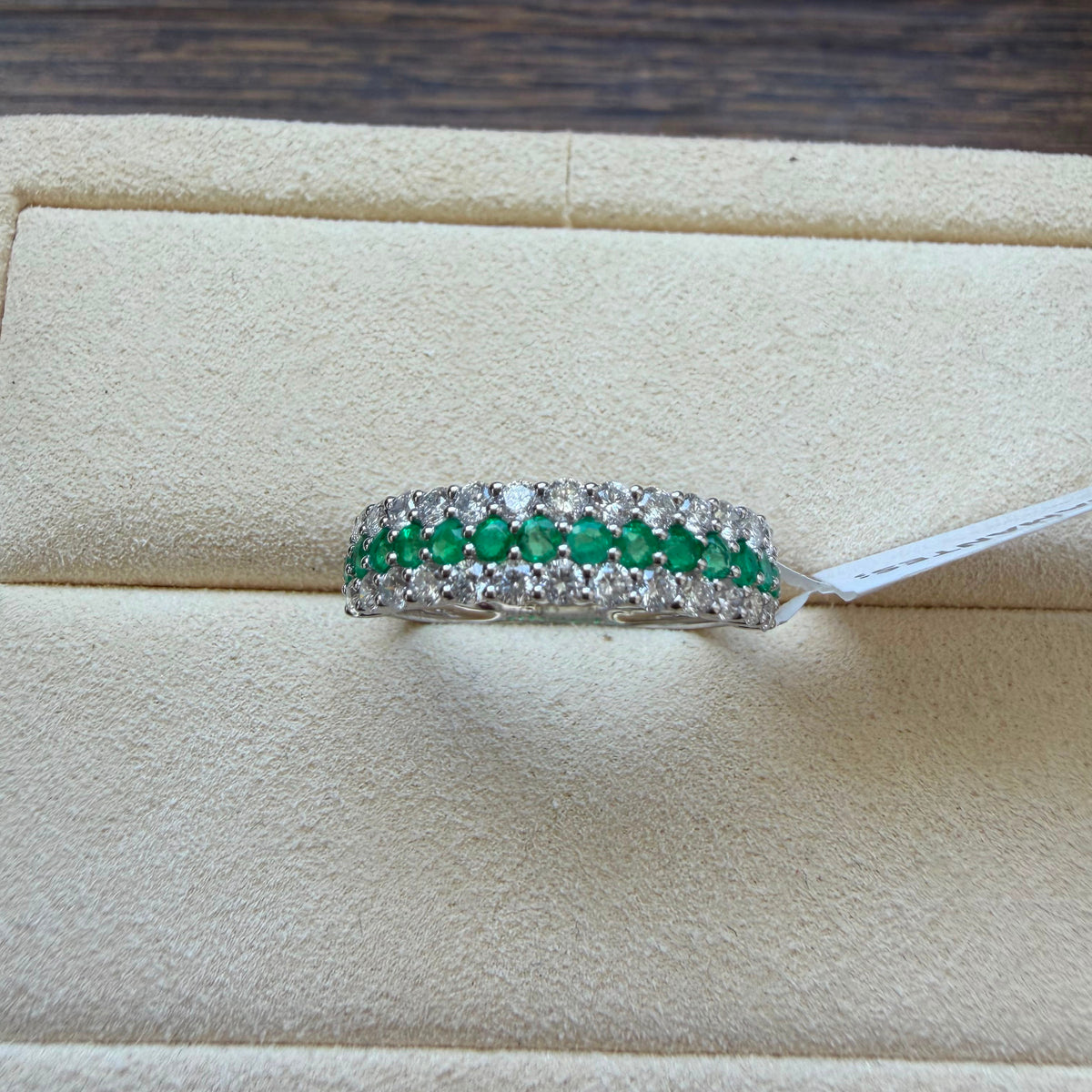 Anillo Mercedes