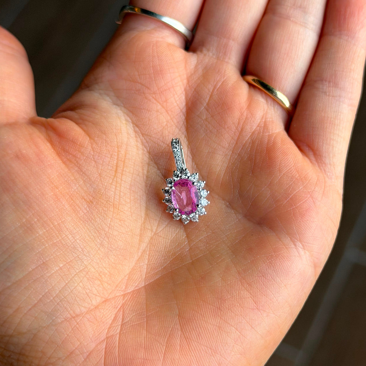 Dije / Enhancer Zafiro Rosa